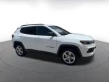 Used 2023 Jeep Compass Latitude image 2