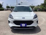 Used 2022 Ford Escape SE image 2
