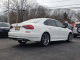 Used 2018 Volkswagen Passat 2.0T R-Line image 3