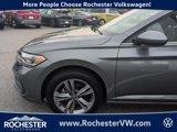 Used 2023 Volkswagen Jetta SE image 2