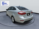 Used 2017 Ford Fiesta SE image 4