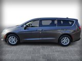 Used 2021 Chrysler Voyager LX image 4