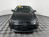 Used 2022 Toyota Corolla LE image 2