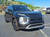 Used 2022 Mitsubishi Outlander SE image 2