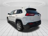 Used 2018 Jeep Cherokee Limited image 3