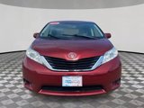 Used 2013 Toyota Sienna LE image 2