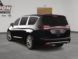 New 2025 Chrysler Pacifica Select image 4