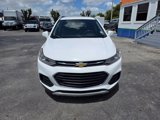 Used 2018 Chevrolet Trax LT w/ LT Convenience Package image 2