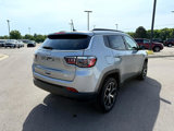 Used 2024 Jeep Compass Latitude image 3