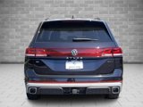 Used 2024 Volkswagen Atlas Peak Edition SE image 6