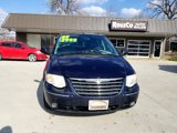 Used 2007 Chrysler Town & Country Limited image 2