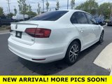 Used 2017 Volkswagen Jetta SE image 5