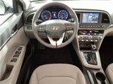 Used 2020 Hyundai Elantra SEL image 2