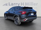 Used 2025 Chevrolet Trax RS image 3