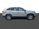 Used 2014 Kia Sorento LX image 3