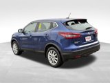 Used 2022 Nissan Rogue Sport S image 3