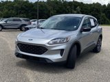 Used 2022 Ford Escape SE w/ SE Sport Appearance Package image 3