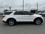 Used 2022 Ford Explorer XLT w/ Equipment Group 202A image 2