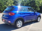 Used 2022 Hyundai Venue SE image 3