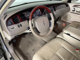 Used 2005 Lincoln Town Car Signature Limited image 5