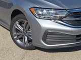 Used 2024 Volkswagen Jetta SE image 3