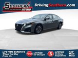 Used 2023 Nissan Altima 2.5 SV image 1