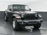Used 2020 Jeep Gladiator Sport w/ Quick Order Package 24S image 2