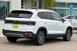 New 2025 Volkswagen Taos SE image 4