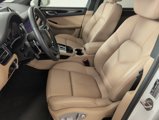Used 2023 Porsche Macan image 5