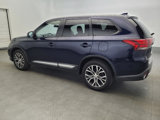 Used 2017 Mitsubishi Outlander SE image 3