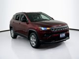 Used 2022 Jeep Compass Latitude image 3
