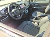 New 2025 Chrysler Pacifica Select image 2