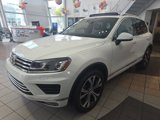 Used 2017 Volkswagen Touareg Wolfsburg Edition image 4