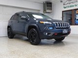 Used 2016 Jeep Cherokee Trailhawk image 3