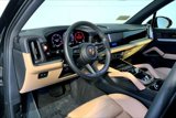 Certified 2025 Porsche Cayenne image 4