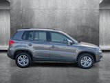 Used 2016 Volkswagen Tiguan S image 4
