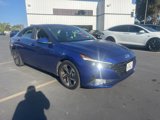 Used 2022 Hyundai Elantra SEL w/ Convenience + Premium Package image 2