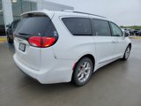 Used 2019 Chrysler Pacifica Touring-L Plus w/ Tire & Wheel Group image 4