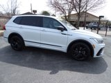 Used 2023 Volkswagen Tiguan SE R-Line image 4
