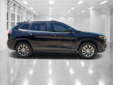 Used 2019 Jeep Cherokee Latitude Plus image 2