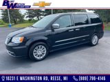 Used 2015 Chrysler Town & Country Touring-L w/ Driver Convenience Group image 1