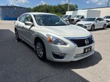 Used 2014 Nissan Altima 2.5 S w/ Display Audio Package image 3