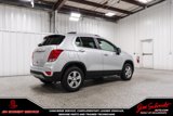 Used 2022 Chevrolet Trax LT w/ LT Convenience Package image 6