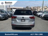 Certified 2022 Volkswagen Tiguan SE image 3