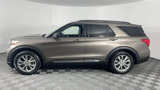 Used 2021 Ford Explorer XLT w/ Equipment Group 202A image 6