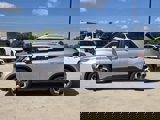 Used 2022 Hyundai Venue SEL image 4