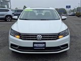 Used 2017 Volkswagen Passat 1.8T SE image 2