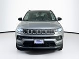 Used 2022 Jeep Compass Latitude image 2