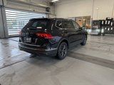 Certified 2022 Volkswagen Tiguan SE w/ Panoramic Sunroof Package image 3
