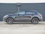 Certified 2017 Porsche Macan Turbo image 2